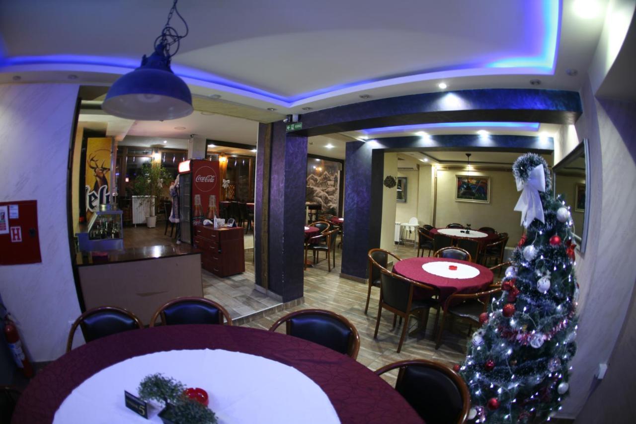 Rooms&Restaurant 43 Belgrad Exterior foto