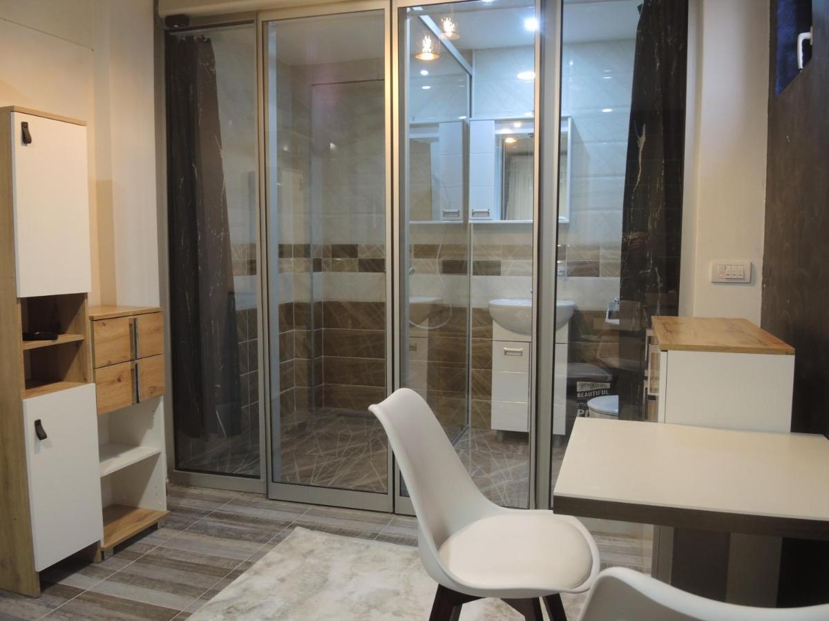 Rooms&Restaurant 43 Belgrad Exterior foto